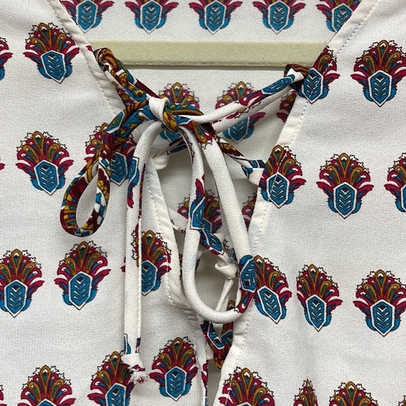 Show Me Your Mumu Oasis Lace-Up Short Sleeve Cropped Top Size XS - Picture 5 of 9